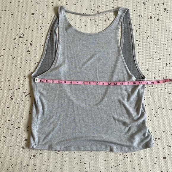💘 OPEN BACK LOOSE GRAY TANK - Picture 4 of 5